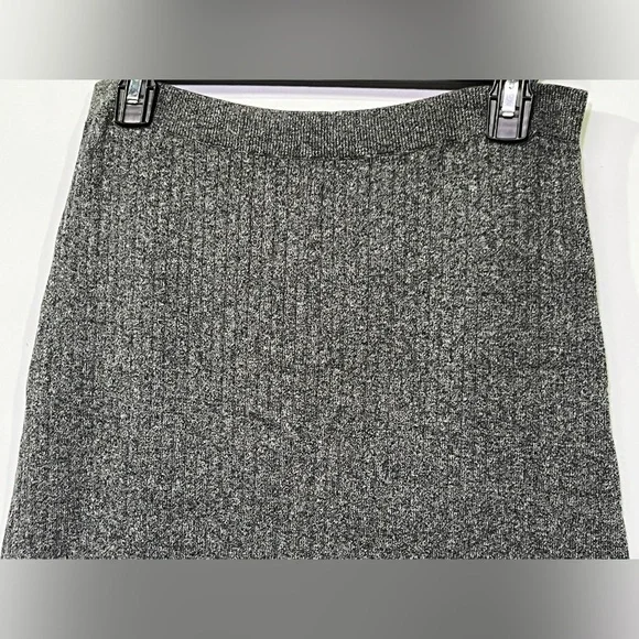 FREE PEOPLE Gray ribbed midi knit skirt size L. - Picture 4 of 10